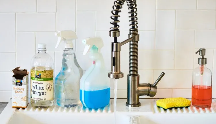 What Are the Most Effective Methods for Cleaning and Sanitizing Soap Dispensers?