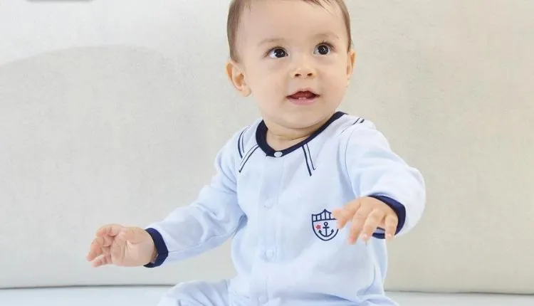 Bear Design Long Sleeve Baby Jumpsuit: Comfortable And Adorable For Your Little One